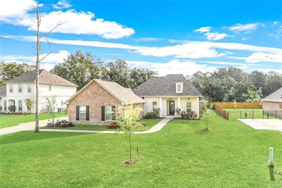 275 Saw Grass Loop, Covington, LA 70435 - photo 1