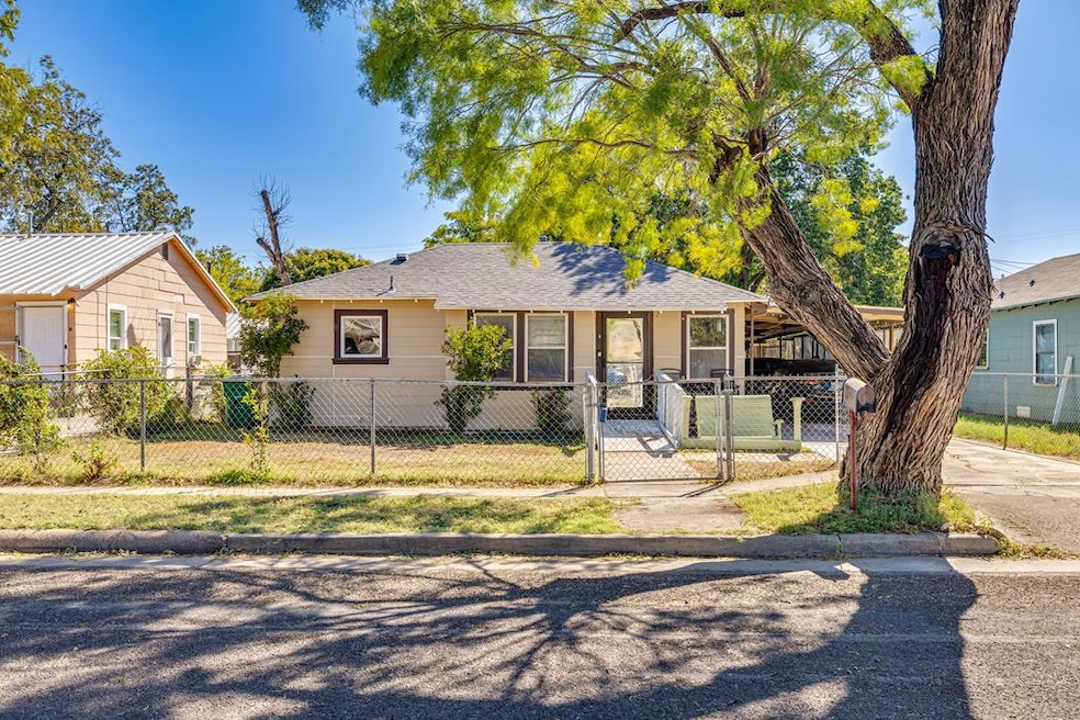 27 W 27th St, San Angelo, TX 76903 - photo 1