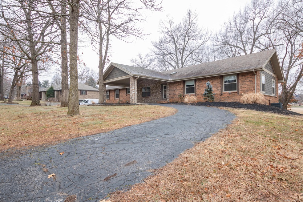 8404 Interlochen Dr-36