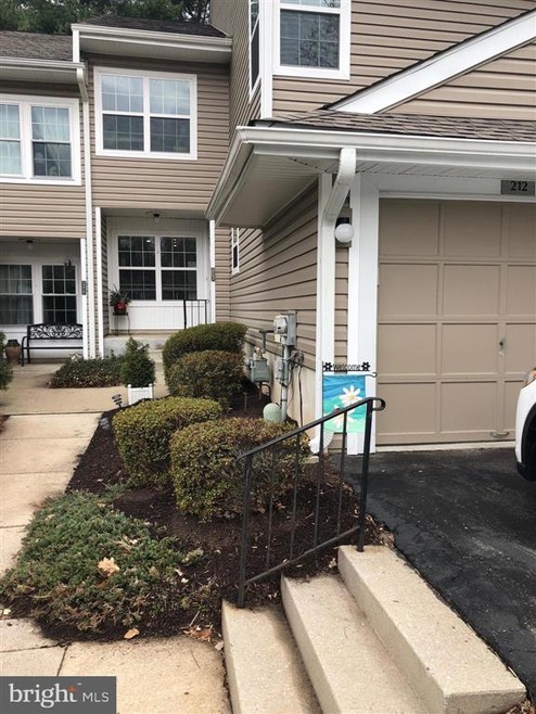 212 Nottingham Ct unit 212, Glen Mills, PA 19342 - photo 1
