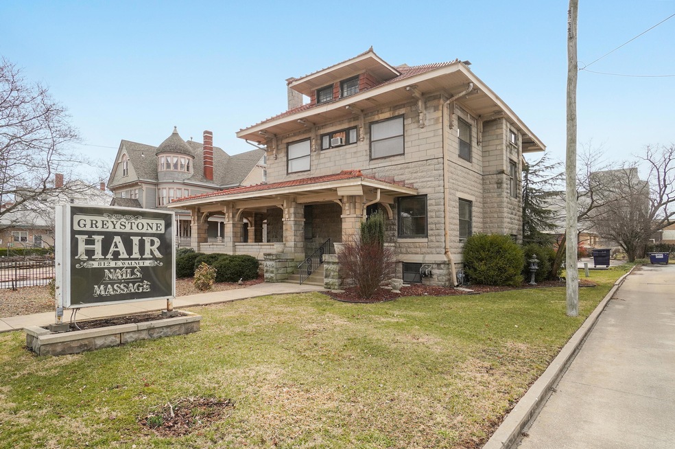 812 E Walnut-1