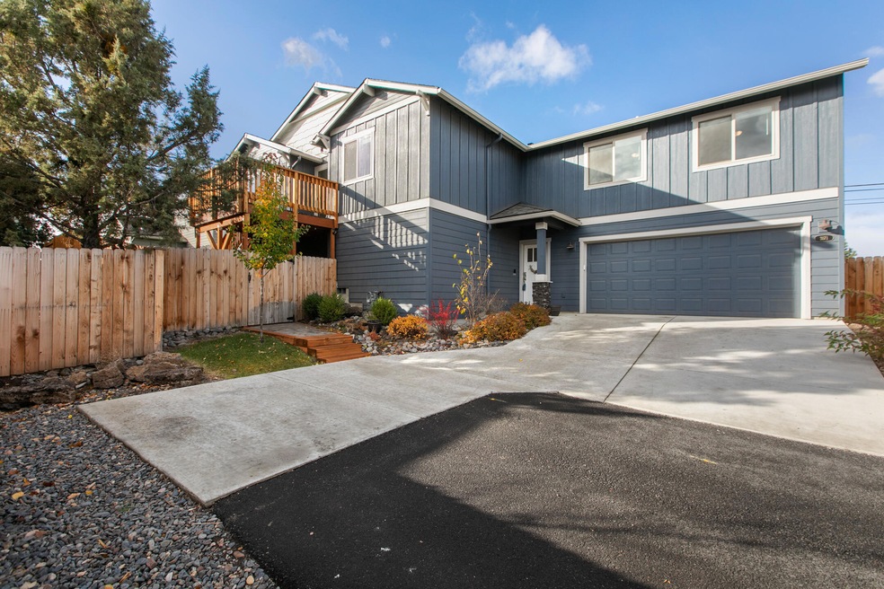 Plenty of parking available on driveway