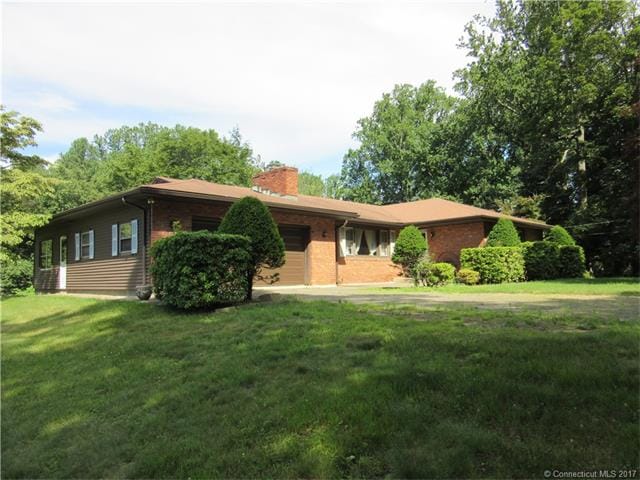 1 Walnut St, Monroe, CT 06468 - photo 1