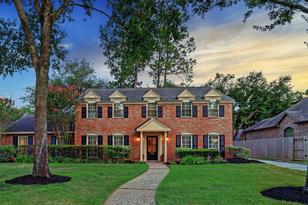 13903 Perthshire Rd, Houston, TX 77079 - photo 1