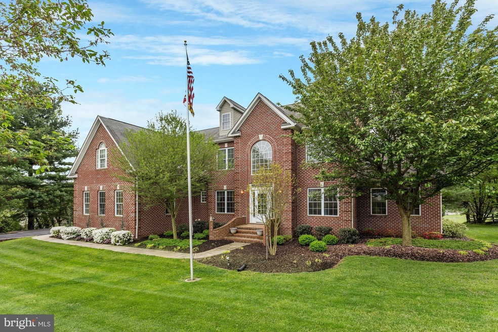 5200 Equestrian Dr, Sykesville, MD 21784 - photo 1