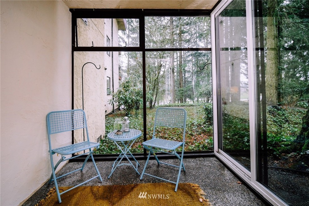 8517 242nd St SW unit 401, Edmonds, WA 98026 - photo 1