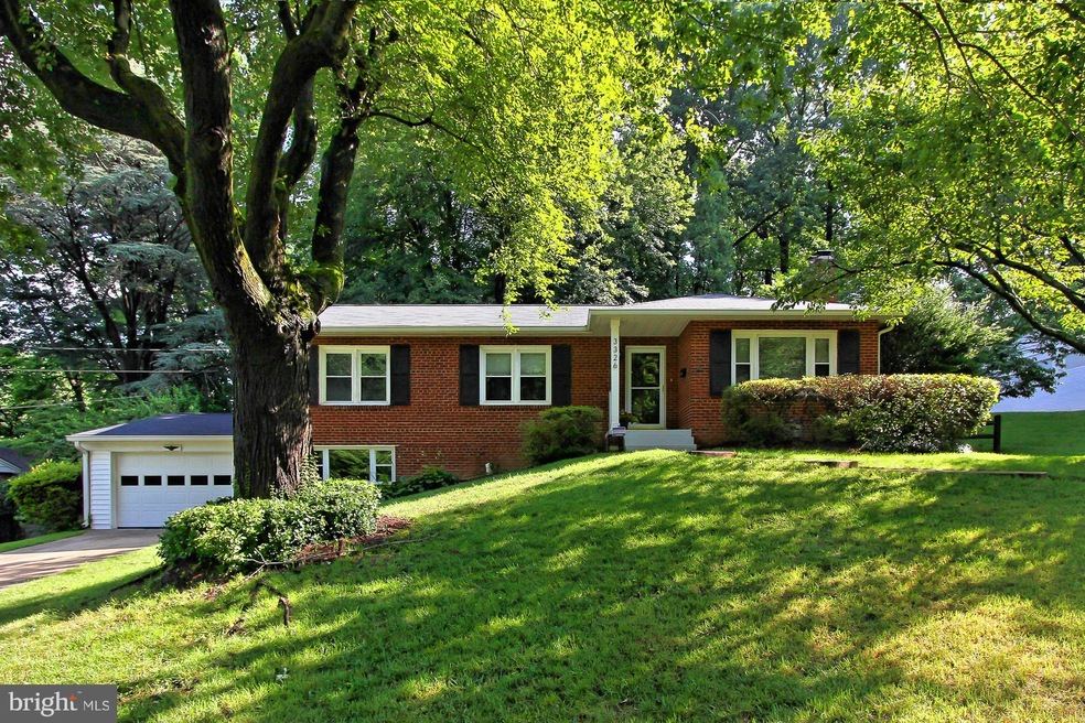 3326 Military Dr, Falls Church, VA 22044 - photo 1