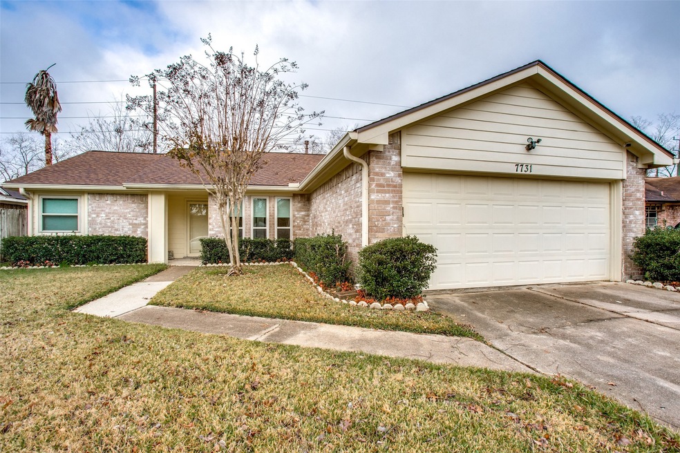 7731 Western Oak Ln, Houston, TX 77040 - photo 1