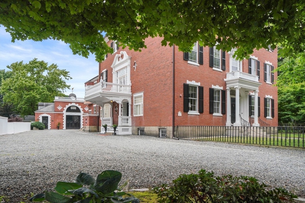 324-328 Essex St unit 2, Salem, MA 01970 - photo 1