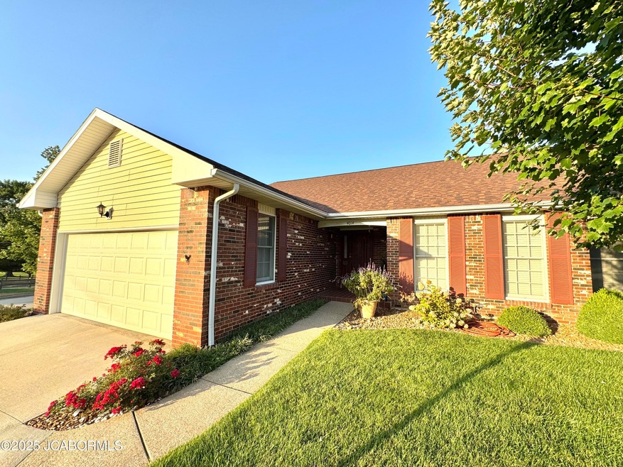 Pending $355,000 • Co-Listing Agent