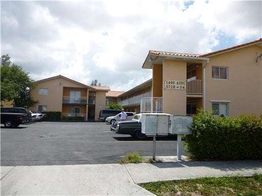 5750 W 26th Ave unit 5750, Hialeah, FL 33016 - photo 1