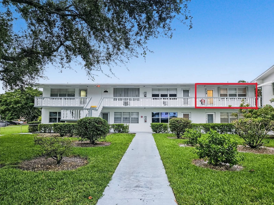 273 Windsor L, West Palm Beach, FL 33417 - photo 1