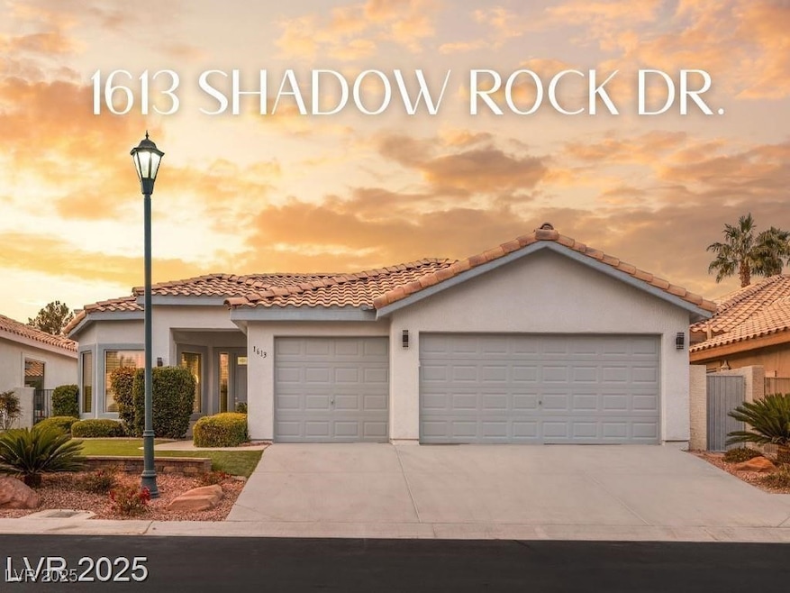 1613 Shadow Rock Dr, Las Vegas, NV 89117 - photo 1