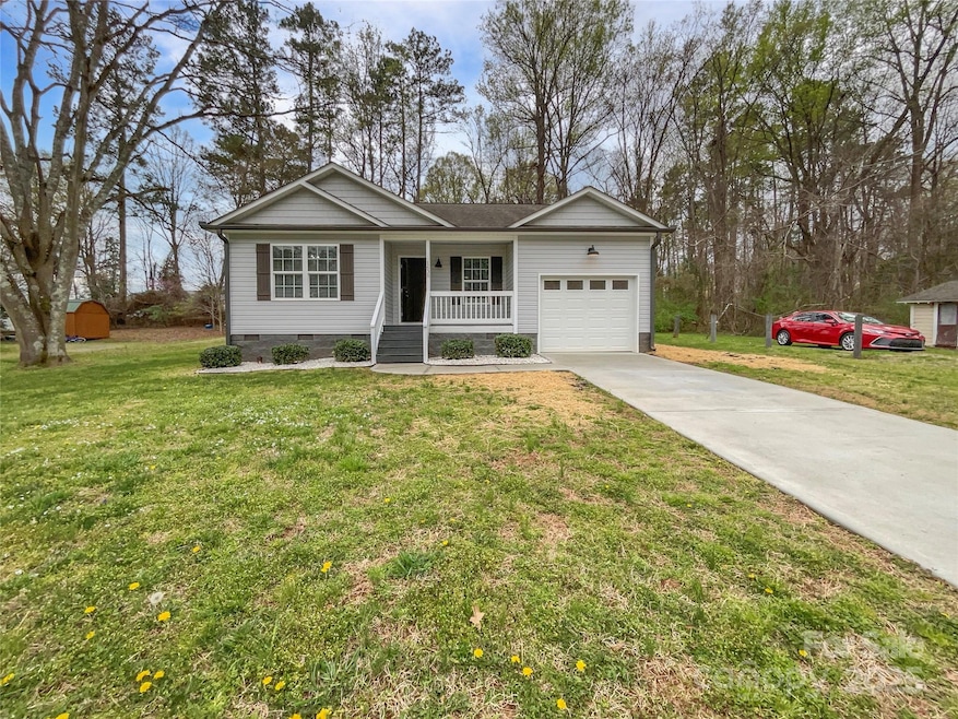 1638 Pineburr Ln, Rock Hill, SC 29730 - photo 1