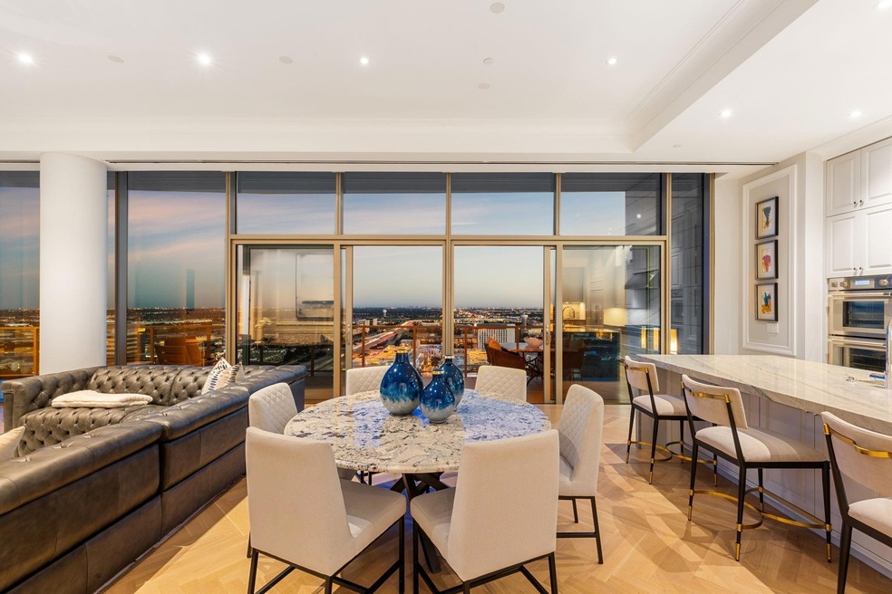 One-of-a-kind penthouse - the only unit in Windros
