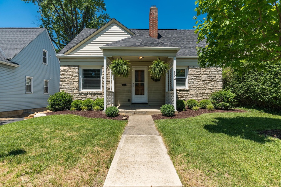 202 W Henderson Ave_MLS_01