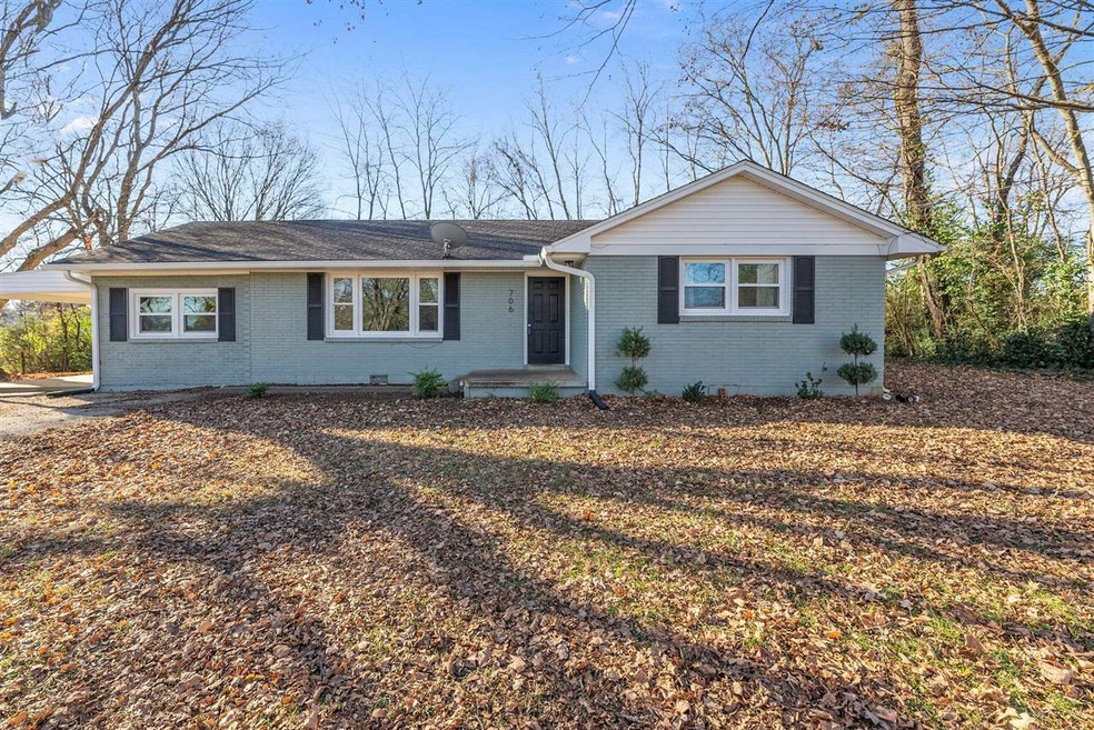 706 Darrell Ave, Franklin, KY 42134 - photo 1