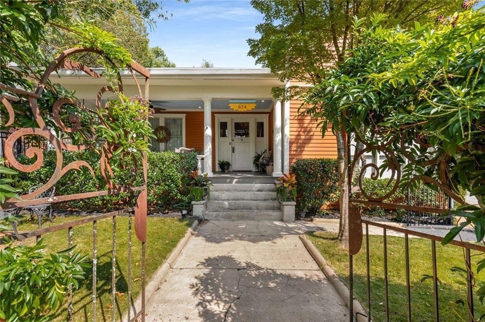 Pending $1,295,900 • Co-Listing Agent