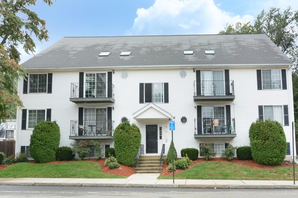 155 Hamilton St unit 3, Worcester, MA 01604 - photo 1