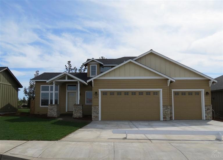 3110 NW 17th St, Redmond, OR 97756 - photo 1