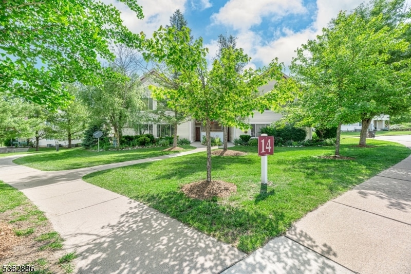 147 Falcon Ridge Way N unit 7, Hamburg, NJ 07419 - photo 1