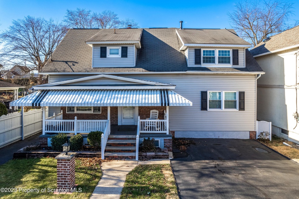 429 Cypress St, Throop, PA 18512 - photo 1