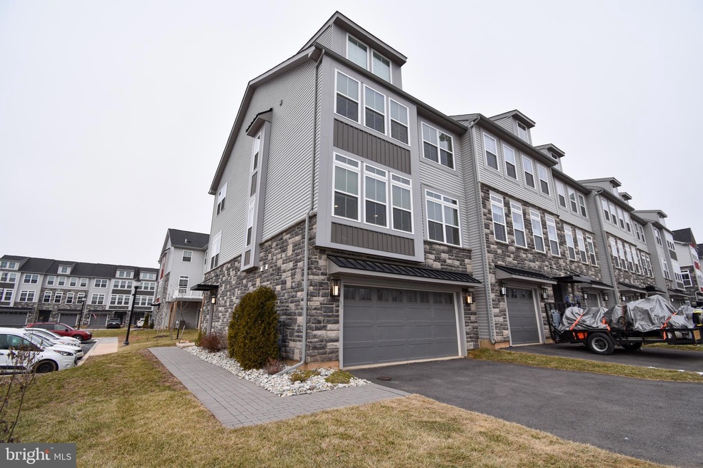 50 Independence Ct, Perkasie, PA 18944 - photo 1