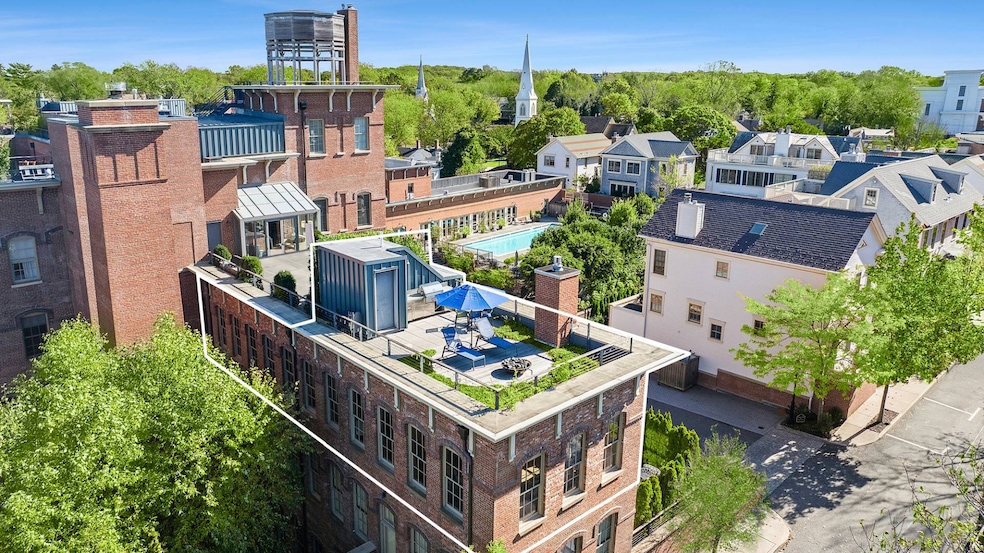 For Sale $5,995,000 • Co-Listing Agent