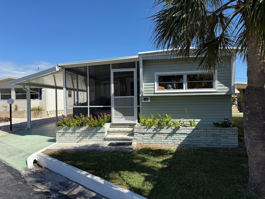 1919 Buccaneer Dr unit 17, Sarasota, FL 34231 - photo 1