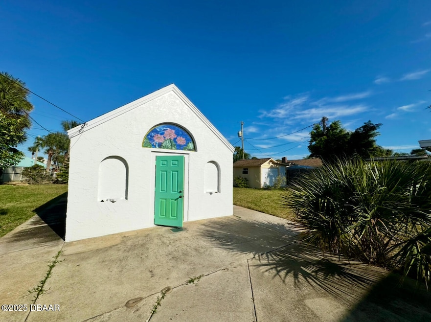 1104 Jacaranda Ave unit Cottage, Daytona Beach, FL 32118 - photo 1