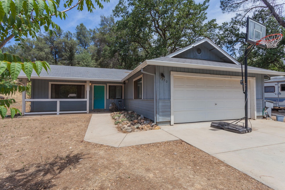 1310 Branstetter Ln, Redding, CA 96001 - photo 1