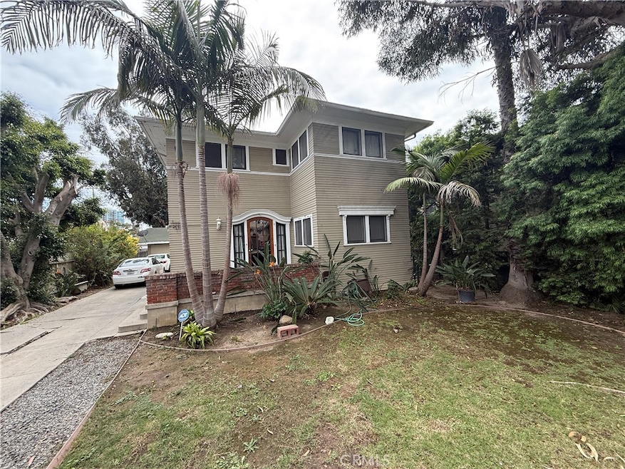 Under Contract $1,095,000