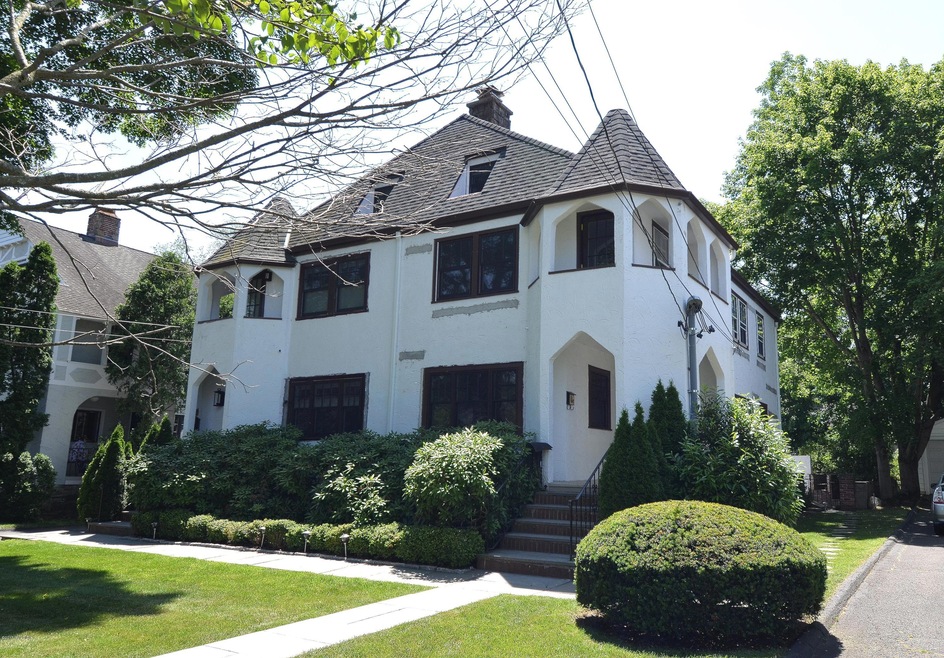 9 Salem St, Cos Cob, CT 06807 - photo 1