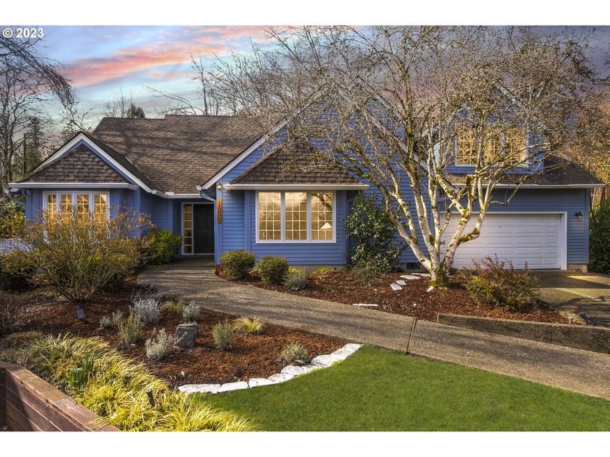 1550 Bedford Ct, Lake Oswego, OR 97034 - photo 1