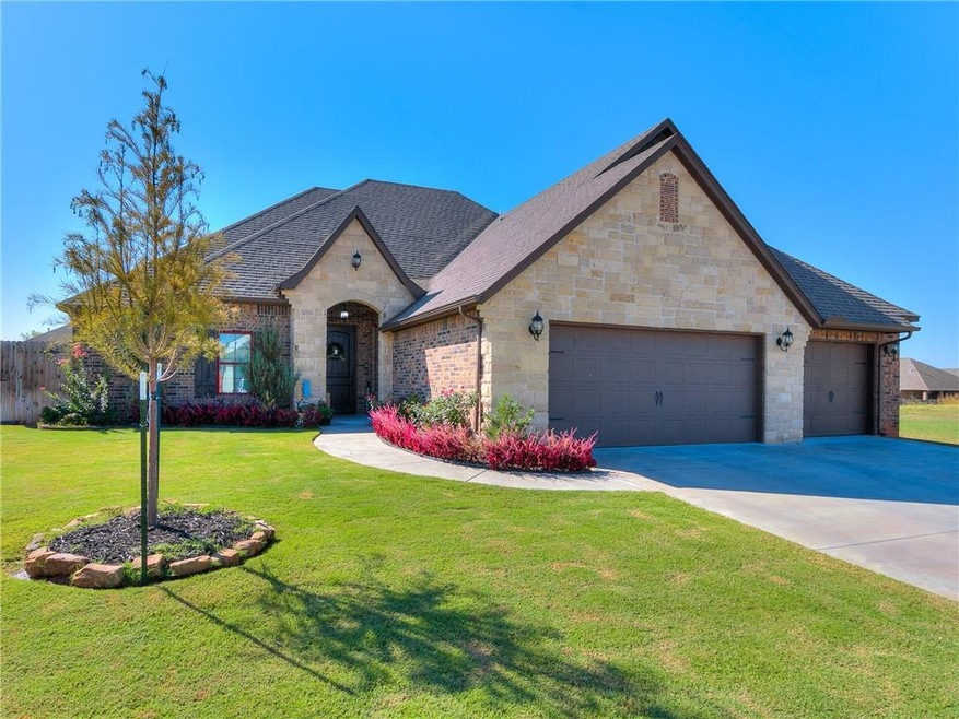 1316 Monterey Dr, Norman, OK 73072 - photo 1