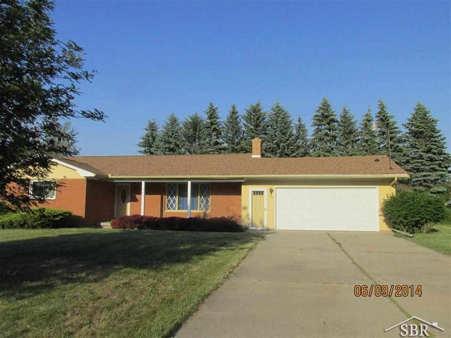 337 Homestead Ln, Saginaw, MI 48601 - photo 1