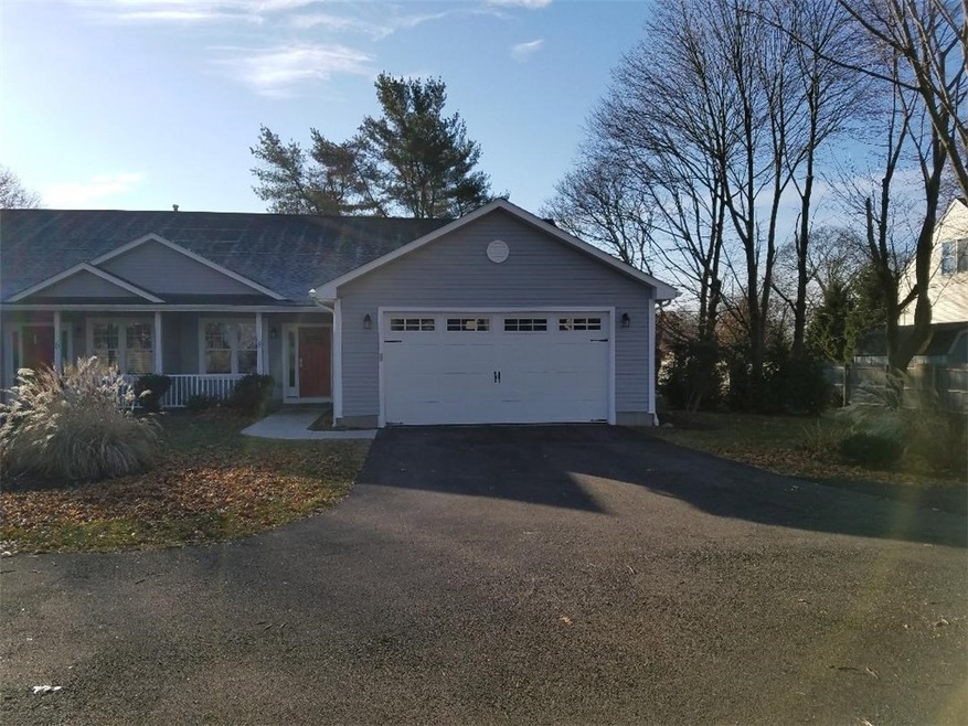 8 Mettatuxet Rd, Narragansett, RI 02882 - photo 1