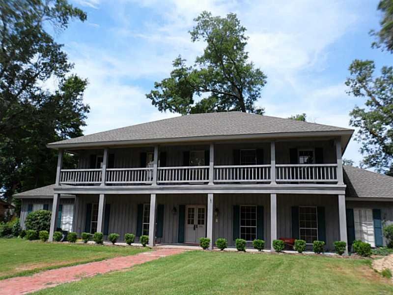 Exterior Front. Great curb appeal - house faces ea
