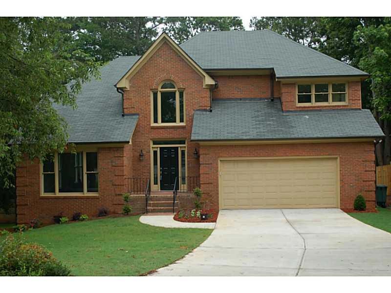 1811 Hunters Glen, Marietta, GA 30062 - photo 1