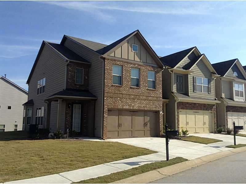 3090 Hallmark Ln unit 28, Buford, GA 30519 - photo 1