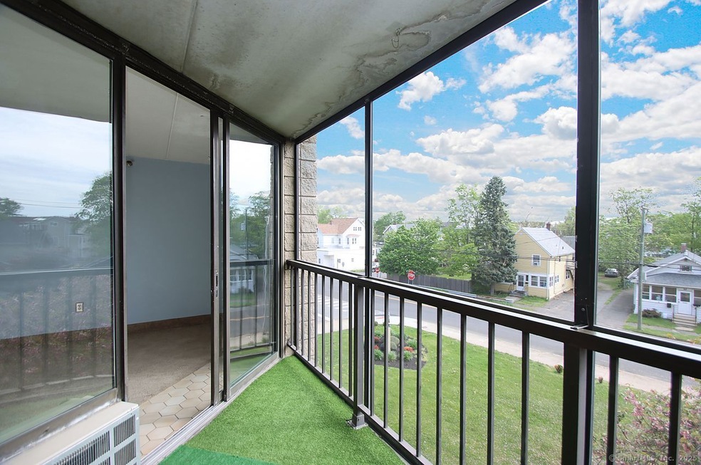 Harborview Condominiums unit 307, West Haven, CT 06516 - photo 1