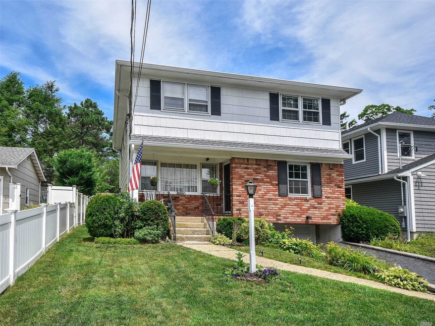 10 Leonard Place, Sea Cliff, NY 11579 - photo 1