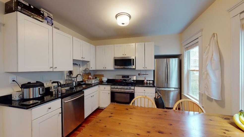 654 Green St unit 2, Cambridge, MA 02139 - photo 1