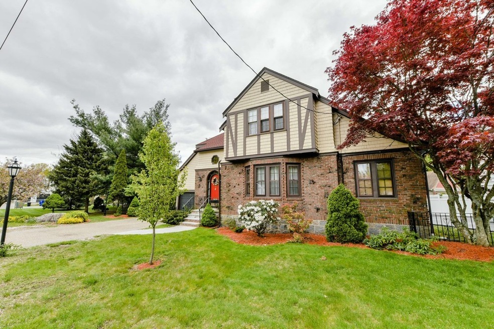 19 Squantum St, Milton, MA 02186 - photo 1