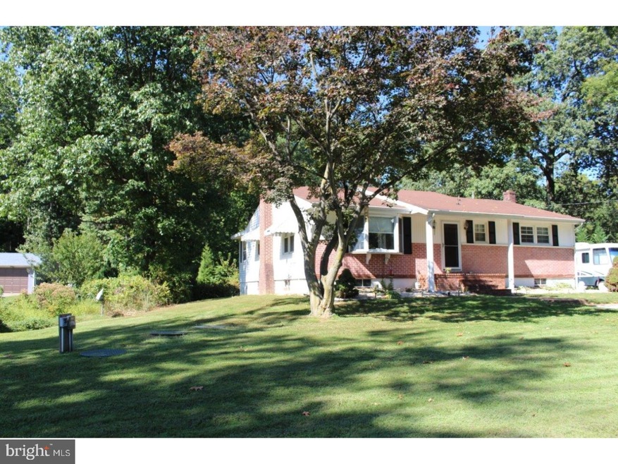 1028 River Rd, New Castle, DE 19720 - photo 1