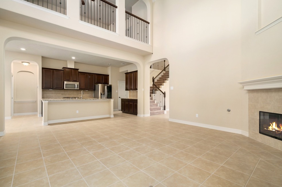 26 Shire Glen Place, the Woodlands, TX 77354 - photo 1