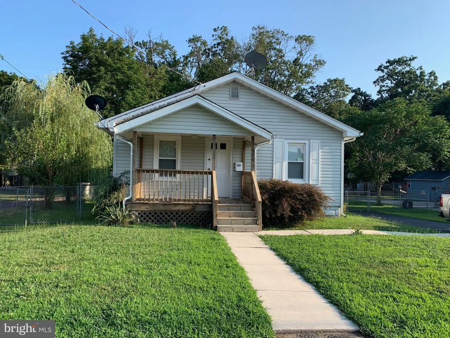 305 Fenimore St, Vineland, NJ 08360 - photo 1