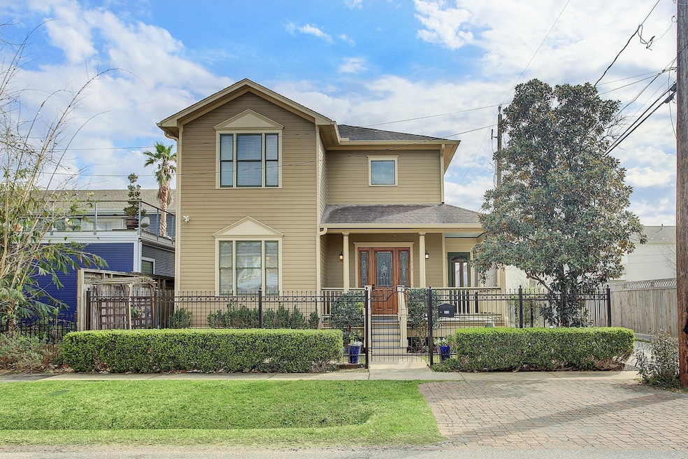 510 W 8th St, Houston, TX 77007 - photo 1