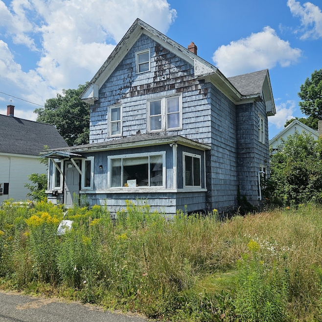 6 Pine St, East Millinocket, ME 04430 - photo 1