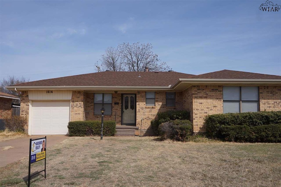 1616 Christine Rd, Wichita Falls, TX 76302 - photo 1